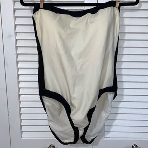 ShapeFX Swim one-piece black & white swimsuit (14)